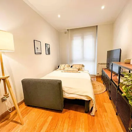 Centro By Silastur 希洪